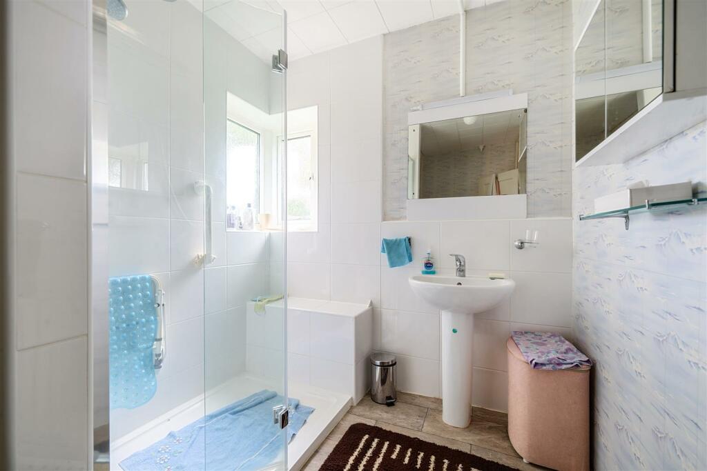 For Sale by Aspire Residential - The Glen