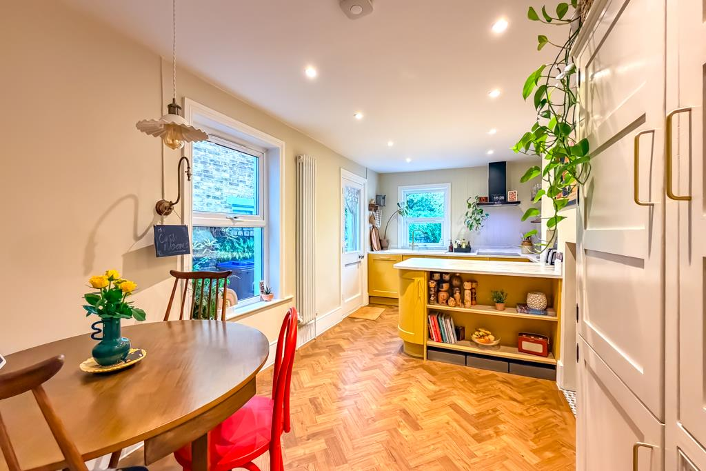 Kitchen/Breakfast Room