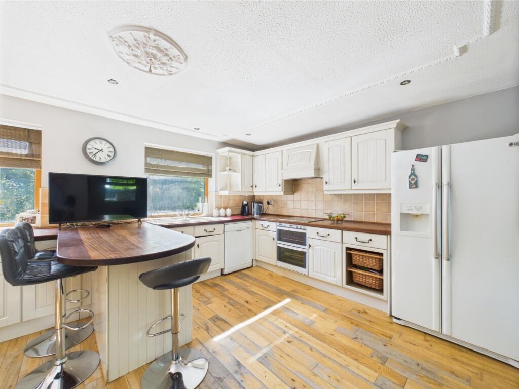 Open Plan Kitchen Diner Family Room