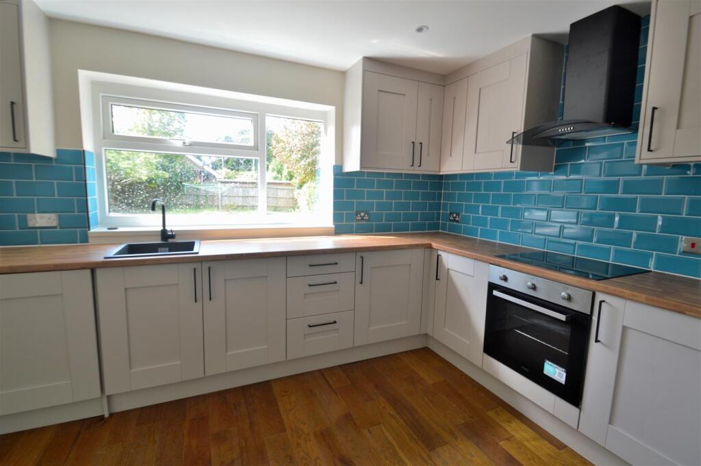 Kitchen angle 2 .JPG