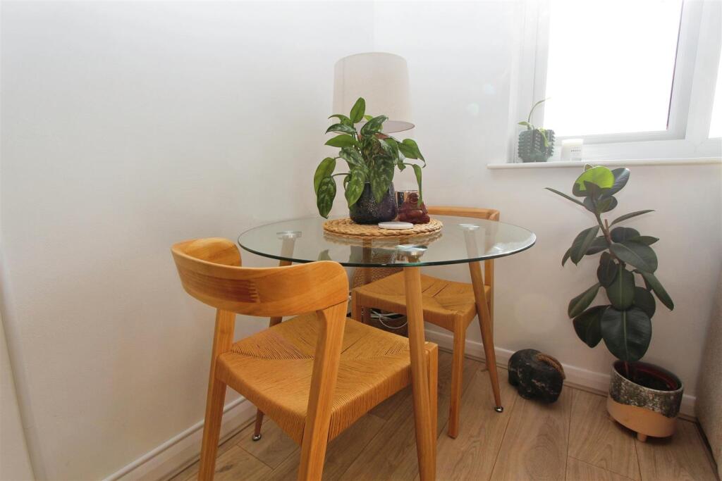 Sitting / Dining Room