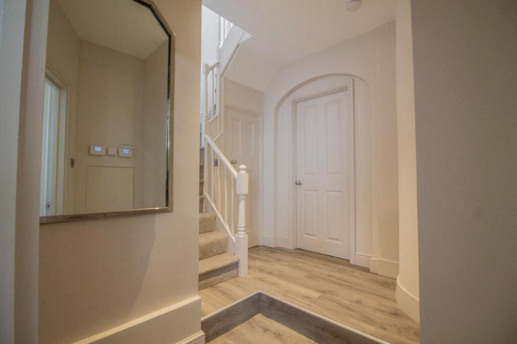 16 Whiting Street [Inner Hallway 01] WHATLEY LANE.