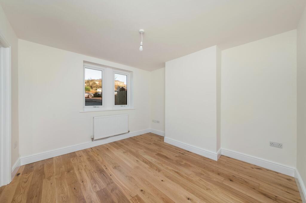 DINING/FAMILY ROOM