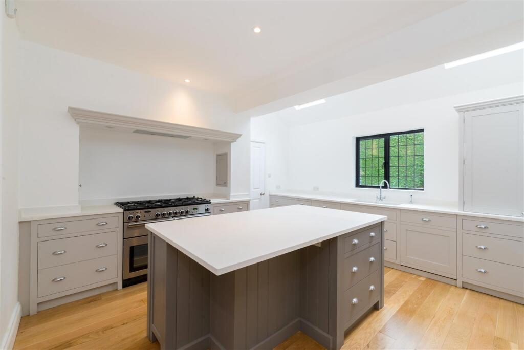 Crossways, Chinhurst Lane (4).jpg