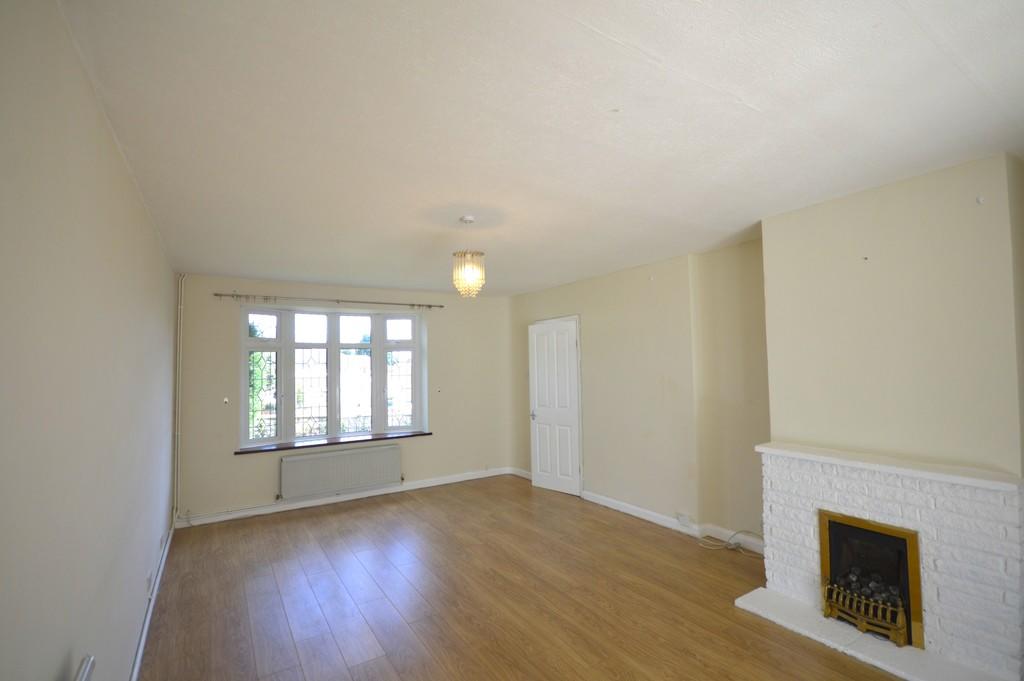 Living Room (2)