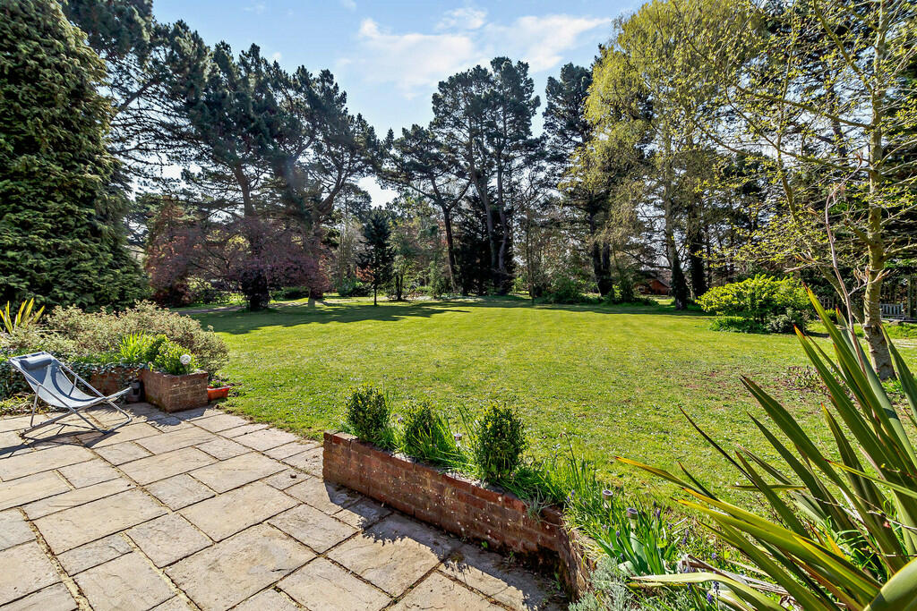 8548049-exterior1...