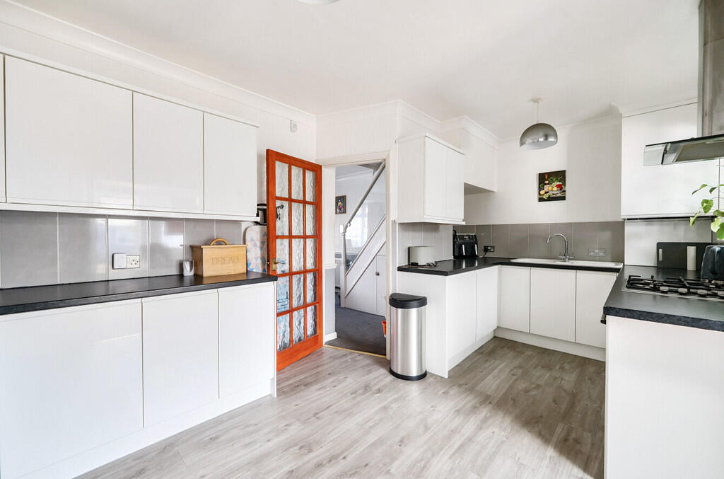 1324138-9-686ea55...