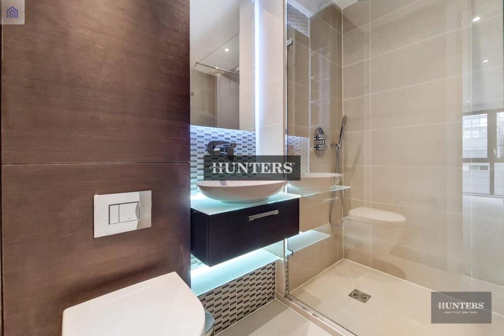 Main Ensuite