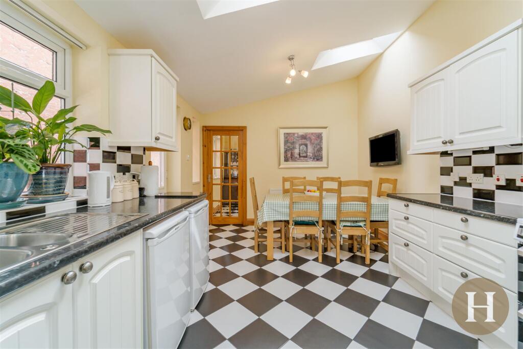 Hadleigh Estate Agents-7.jpg