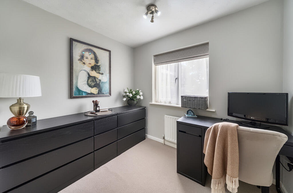 1301530-1-6837325...