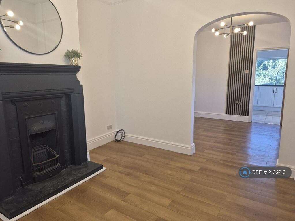 Lounge Through To Kitchen