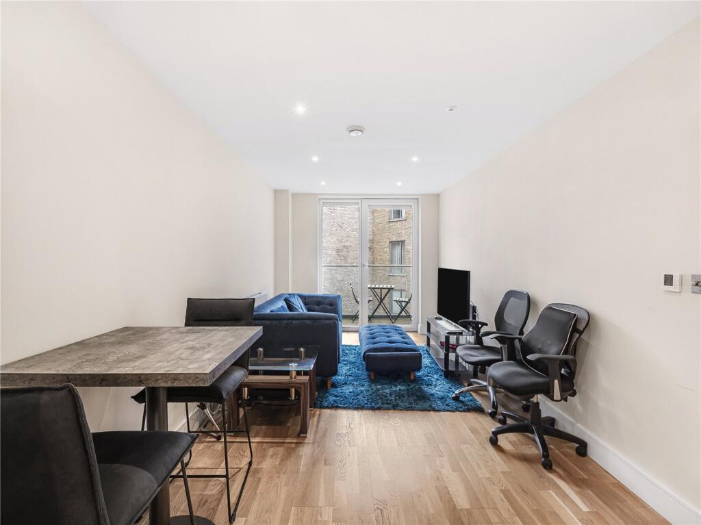 Reception/Kitchen
