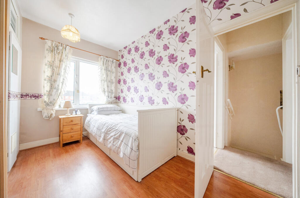 1331184-6-6882293...