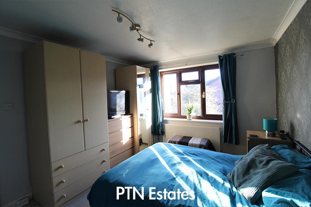 bedroom 1.5.jpg