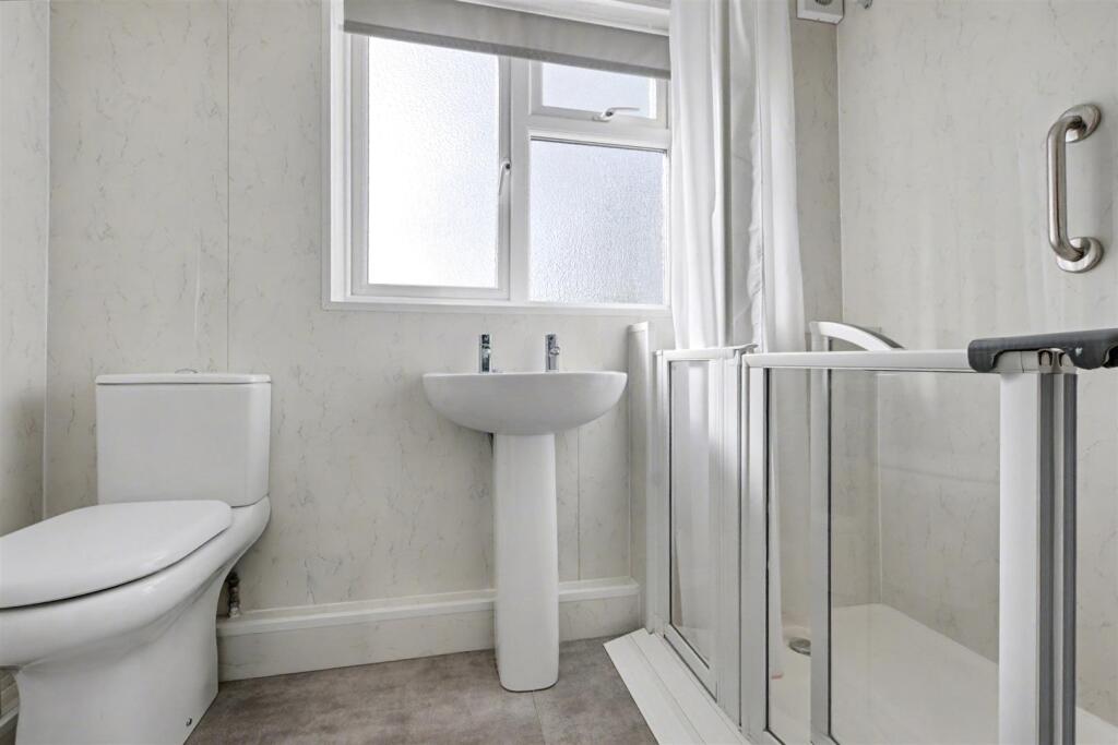 Shower Room.jpeg