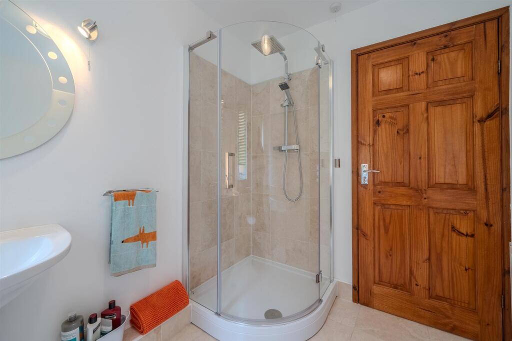 19 Oaks Court-42.jpg