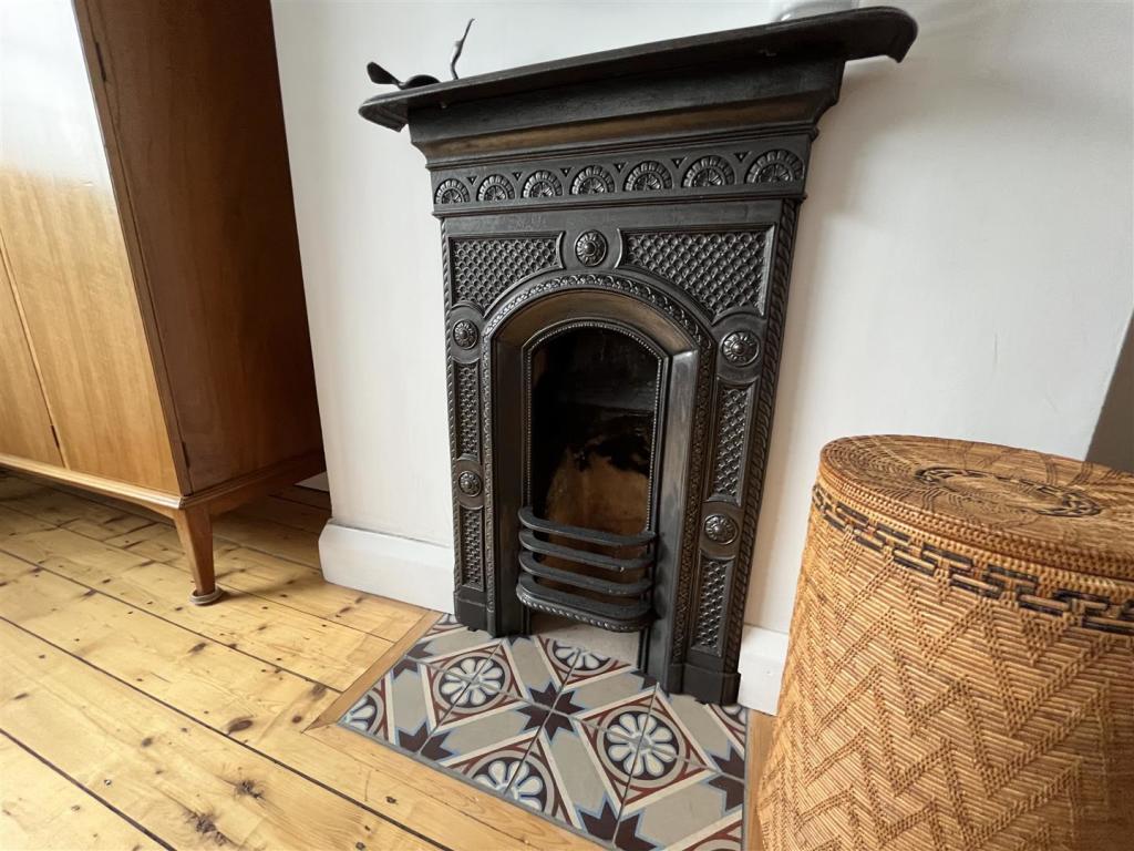 Fireplace feature