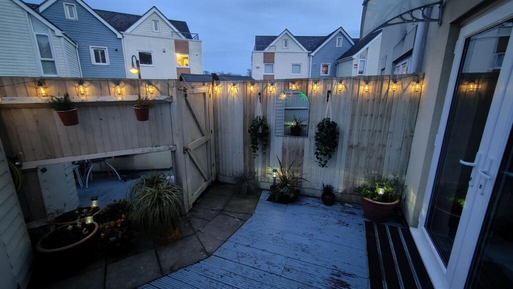 Courtyard Garden