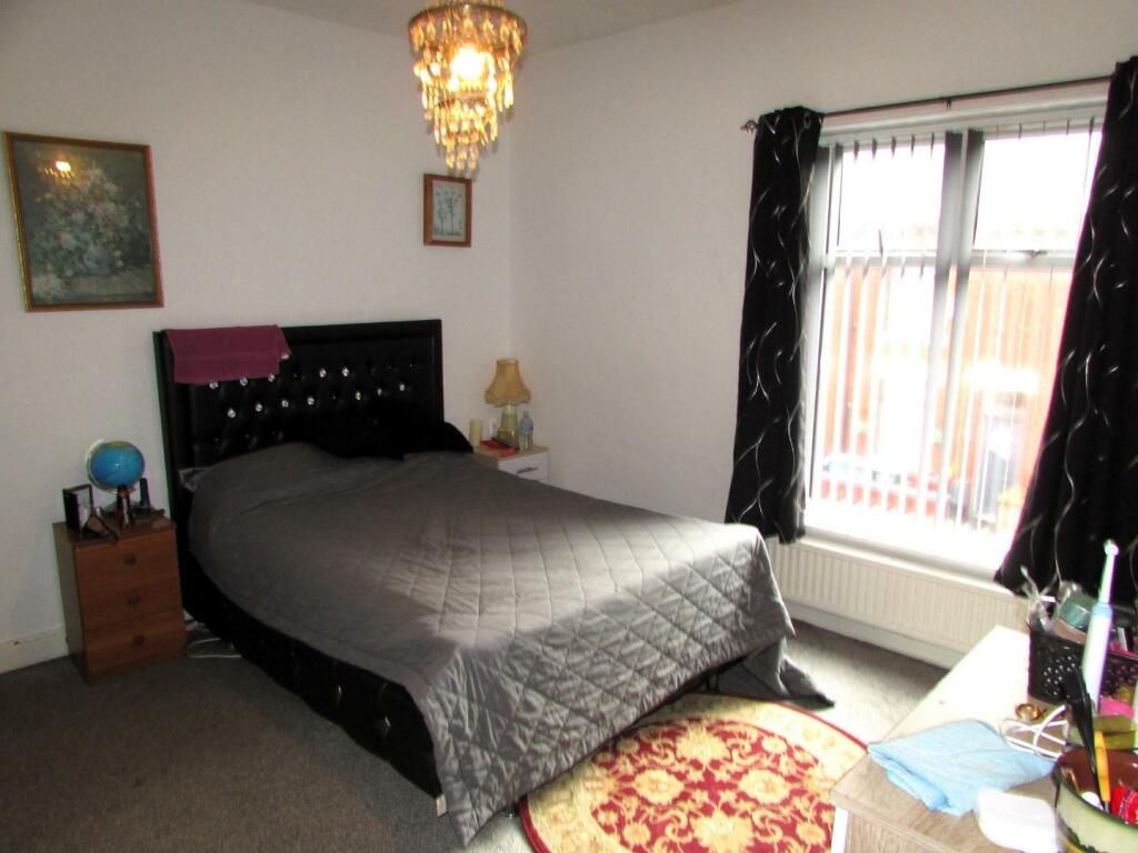 RegentSt31bedd1.JPG