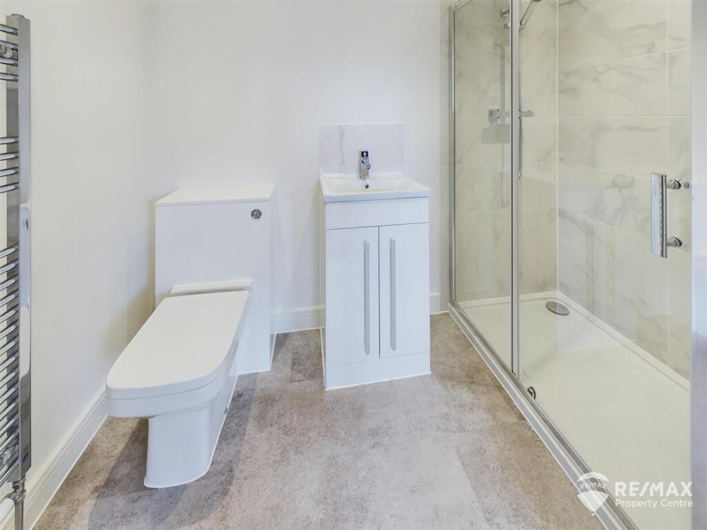 En-Suite Shower Room.jpg
