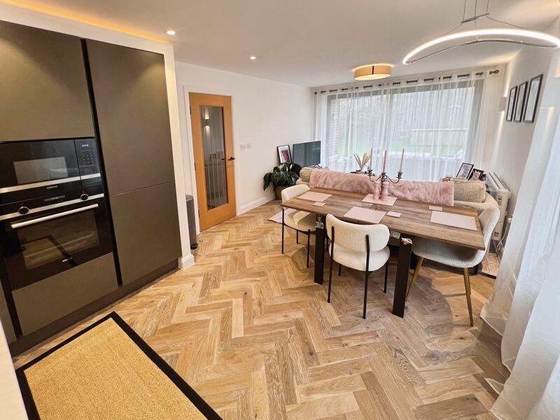 Kitchen lounge dining room