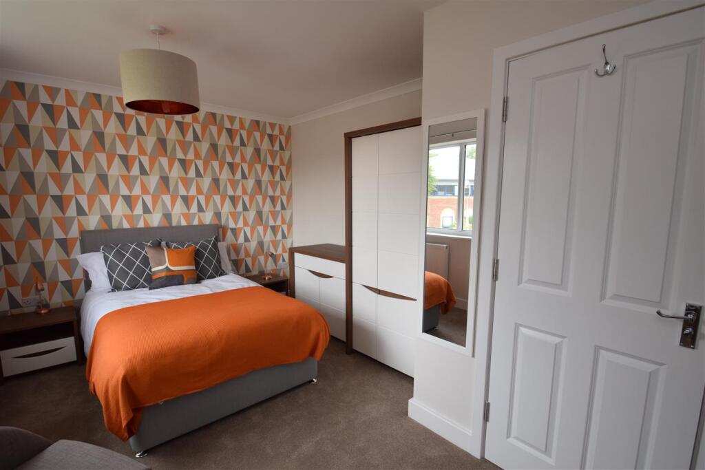 Bedroom Five &amp; en-suite