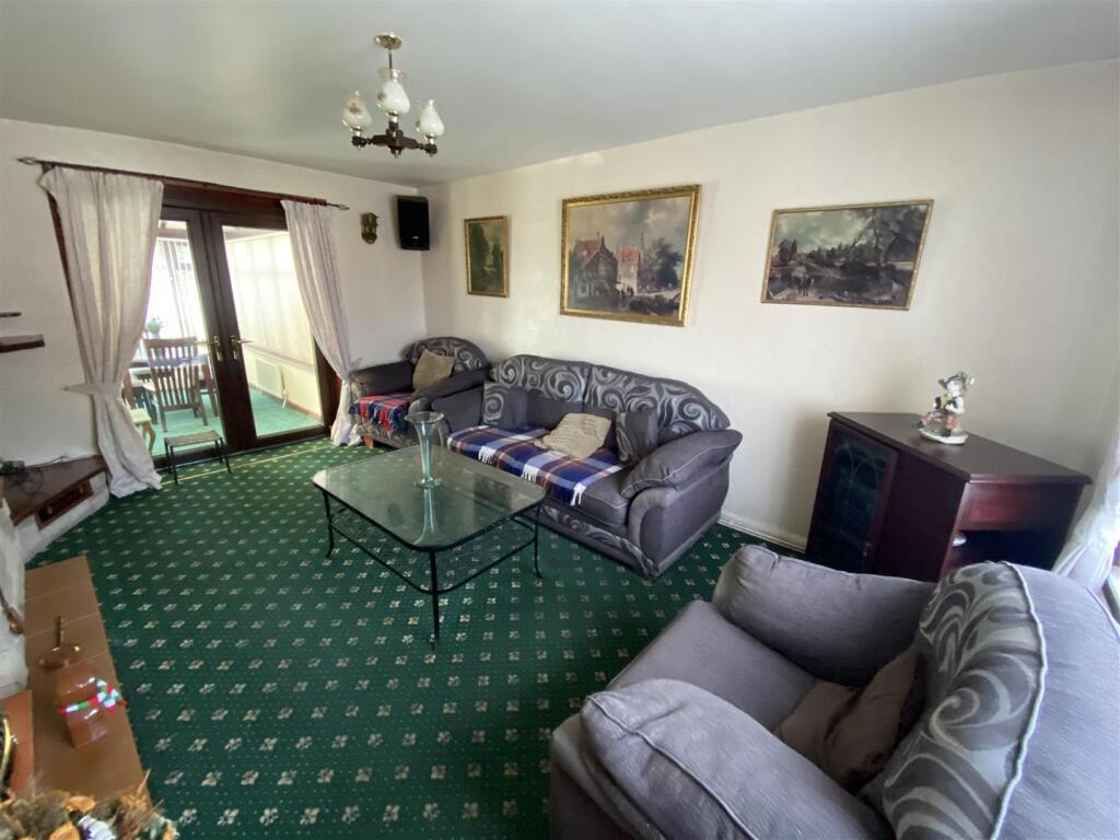 Lounge: