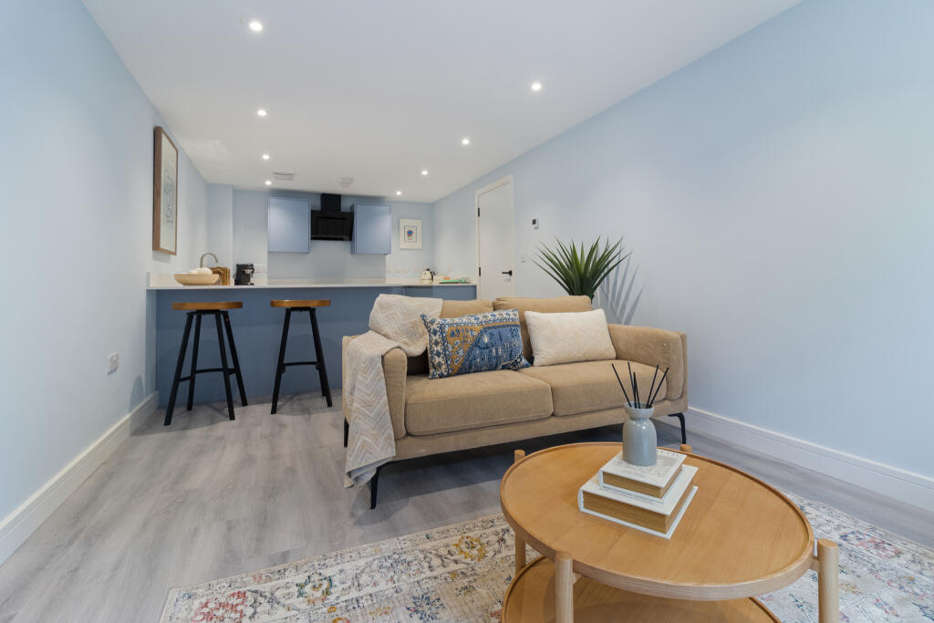 Kitchen/Living Area3