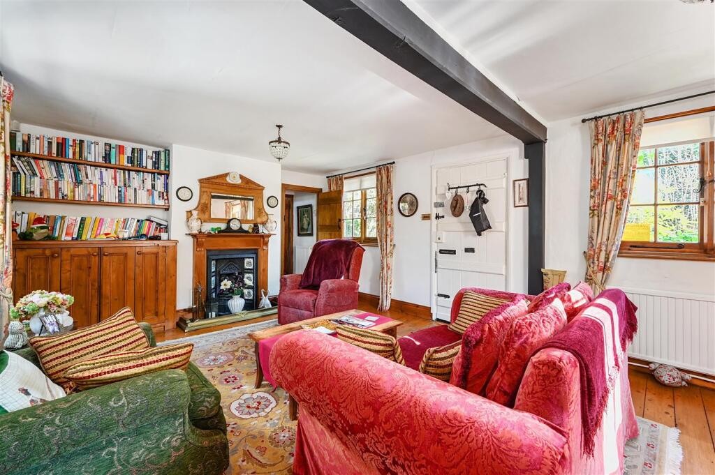 Red Oaks Lodge, Henfield, BN5 (13).jpg