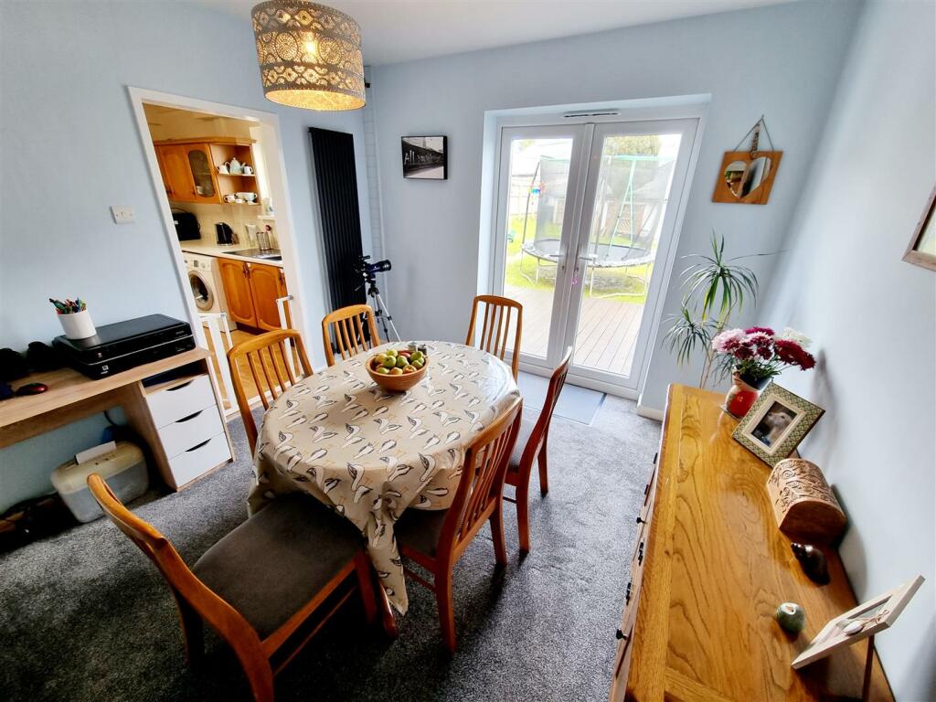 Dining Room.jpg