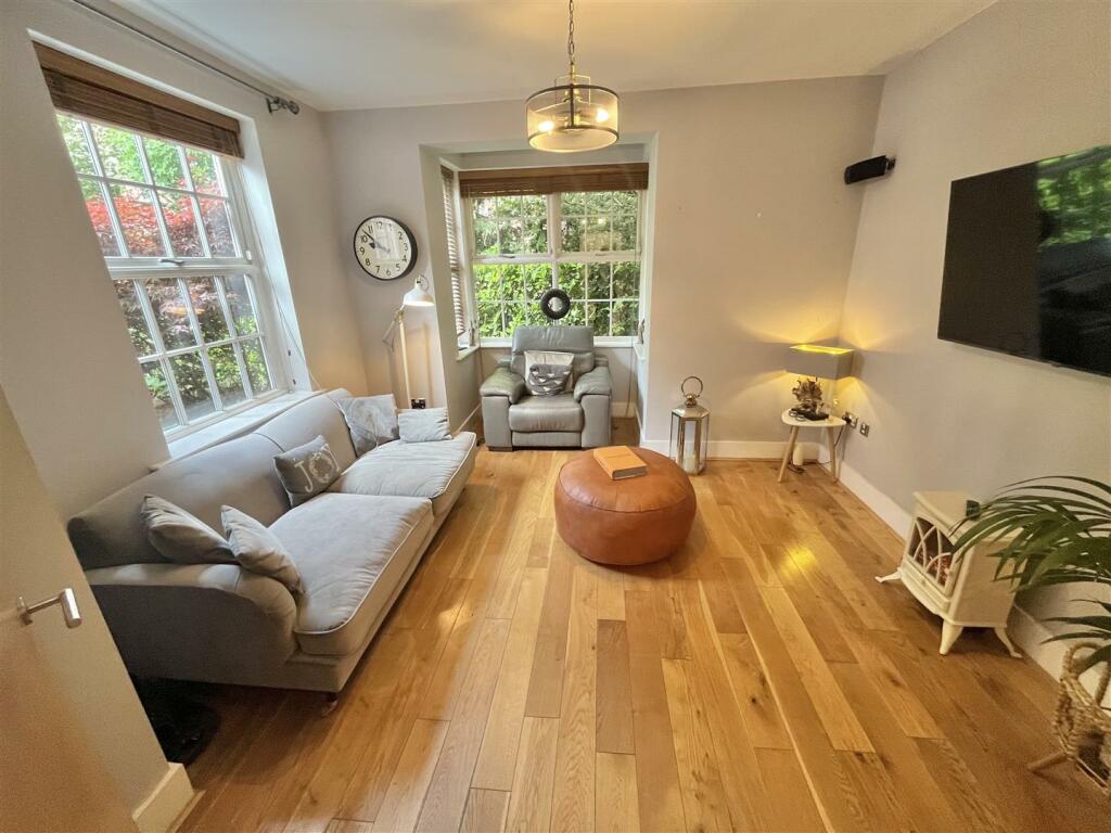 Sitting Room.jpg