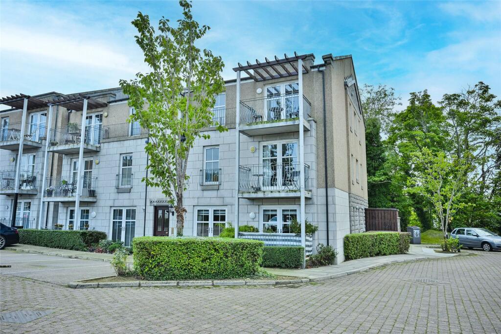 2. Queens Road
