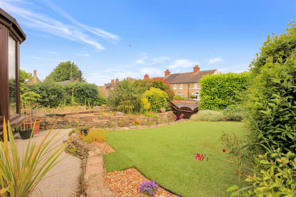 Front Garden.jpg