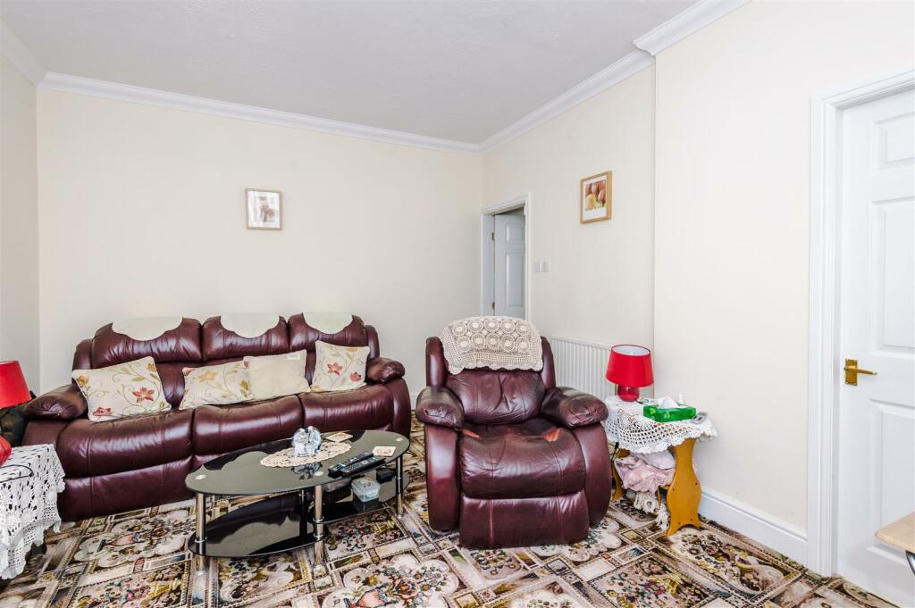 Annex Sitting Room (2).jpg