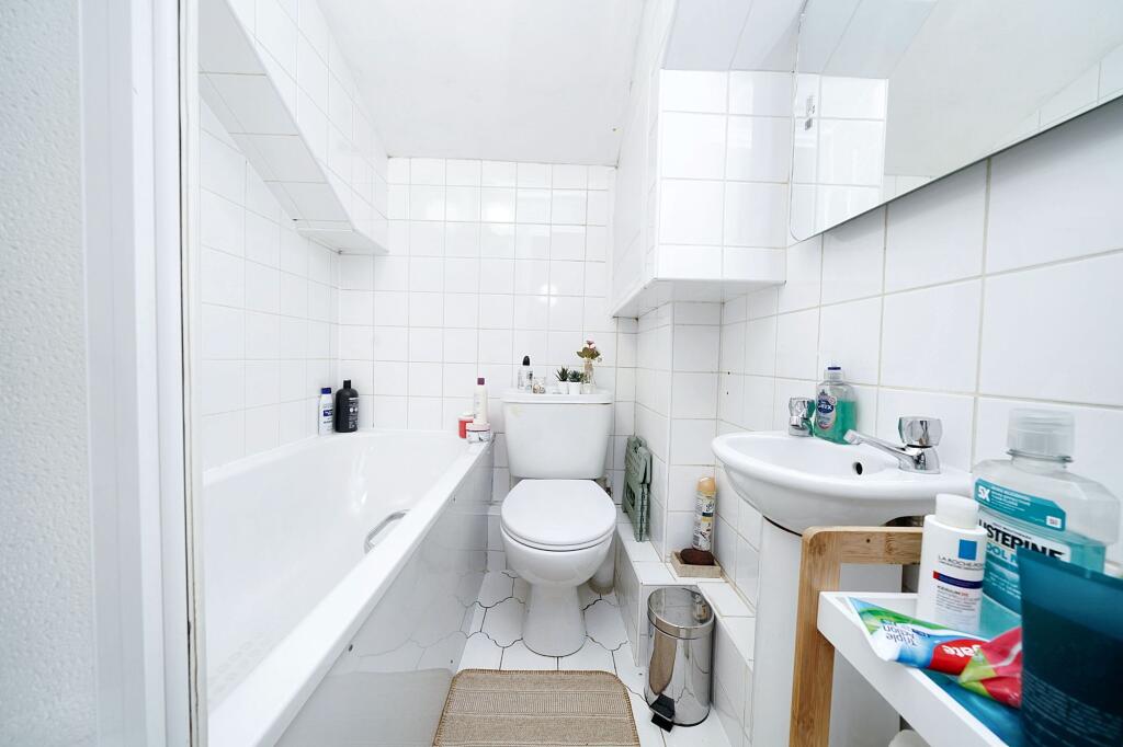 56 Longridge Road, Earls Court, London SW5 9SH