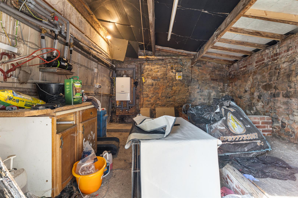 Fold Farm, Hollow Meadows 55_297.png