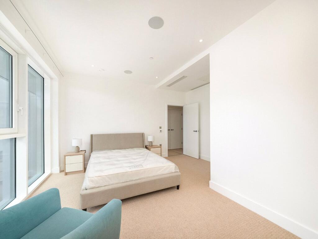 Westbourne Apartment