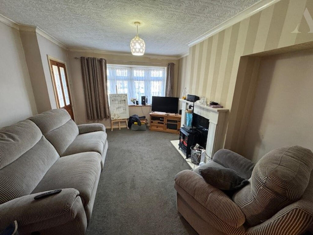 11 Findon Road - Reception 1.jpeg