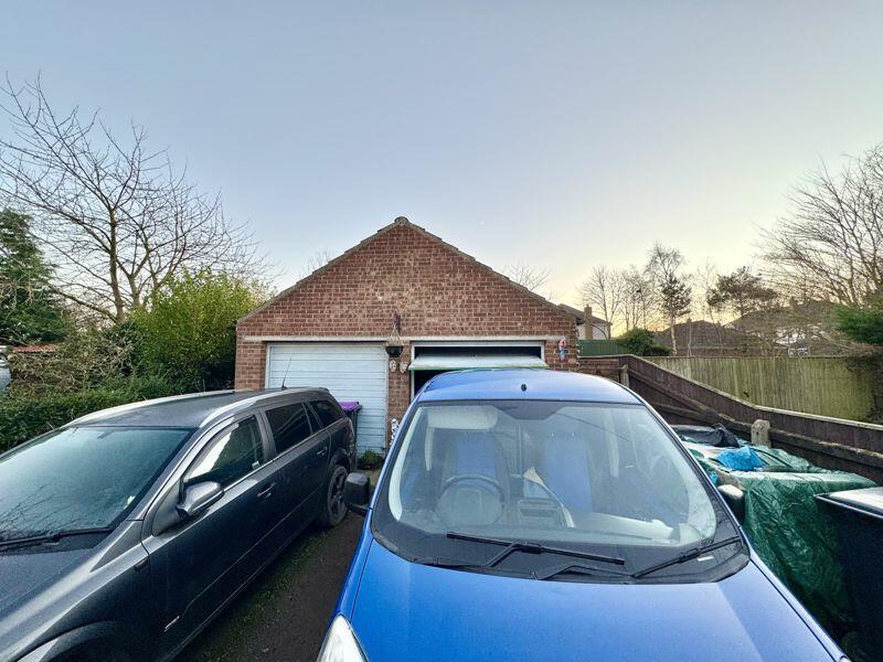 Dbl garage and parking