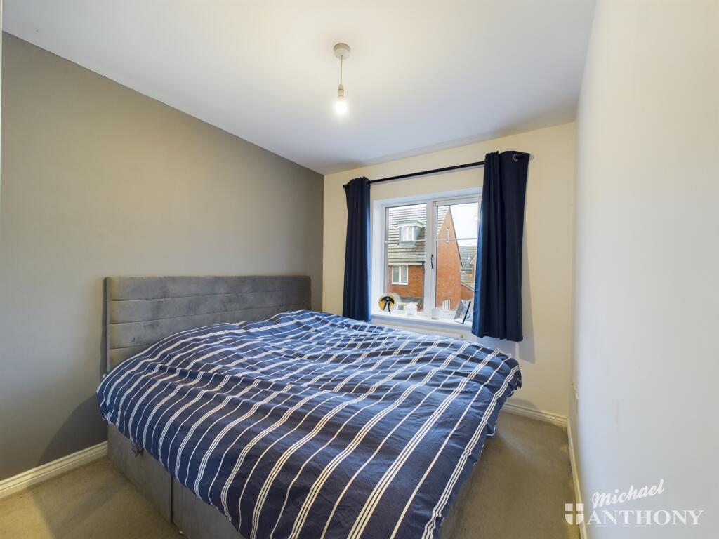 CAM02773G0-PR0236-STILL002