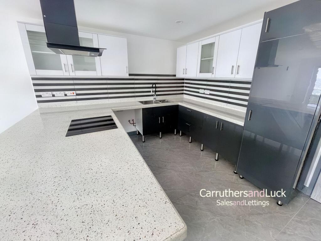 Open Plan Lounge Kitchen