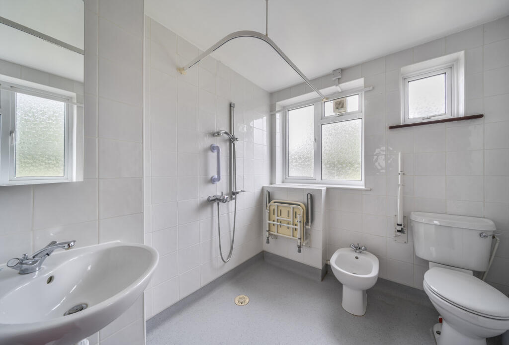 1356090-20-68cabe...