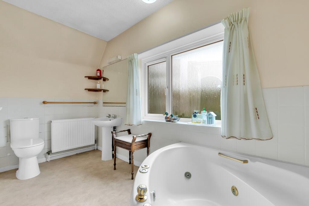 Bedroom 1 Ensuite