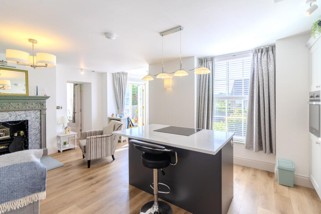 A4, Leat House (4 of 11)