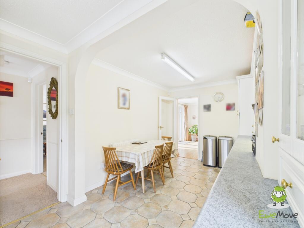 CAM03778G0-PR0261-STILL032