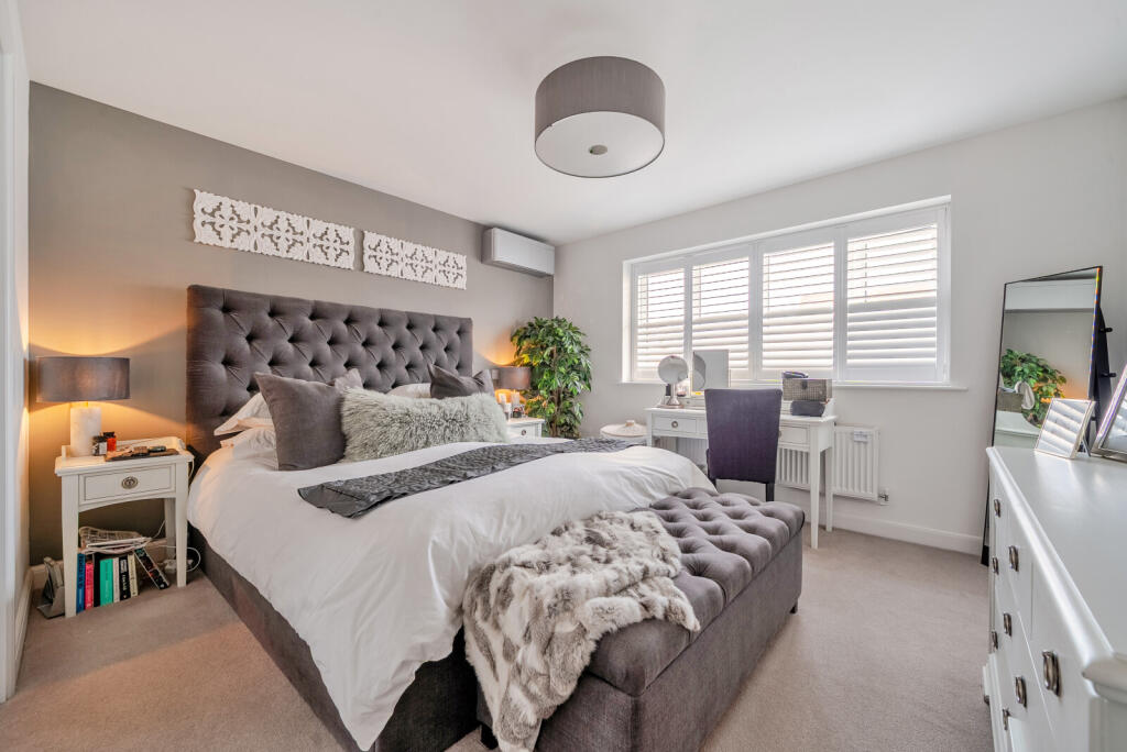 1328188-11-687fa7...