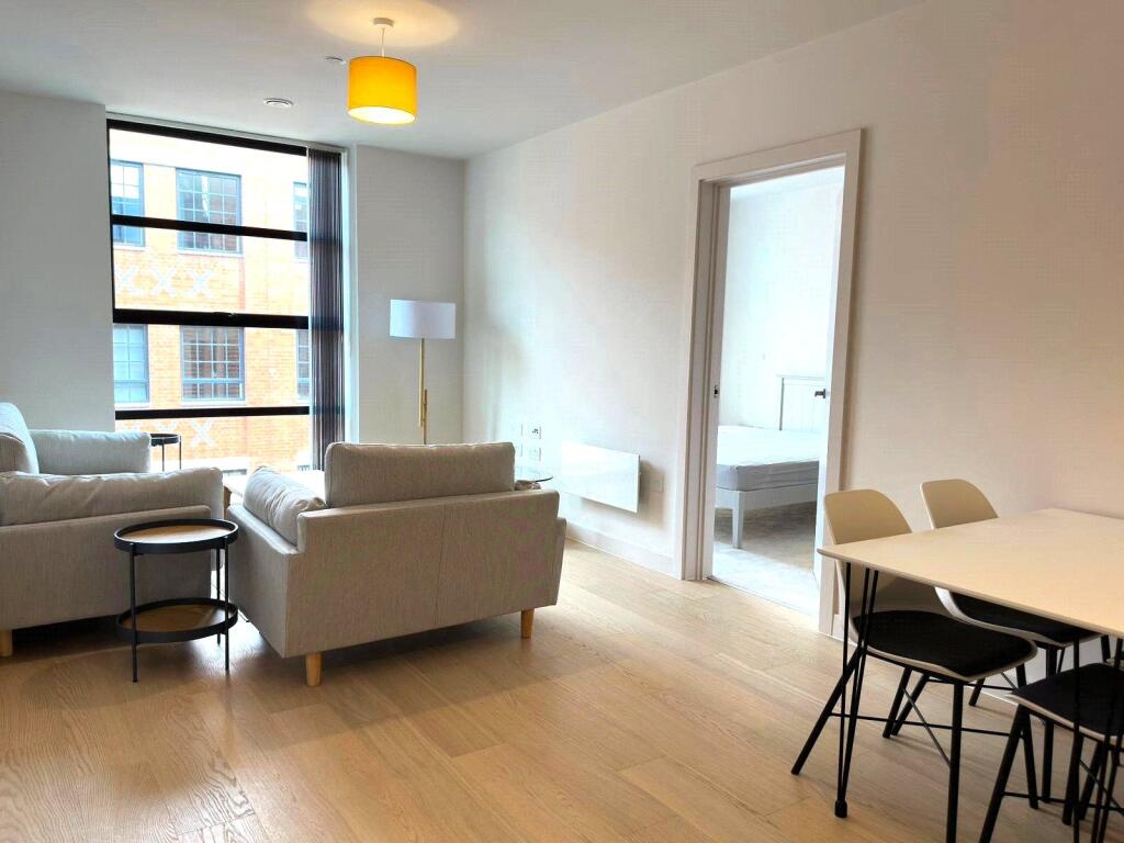 Living/Dining Area