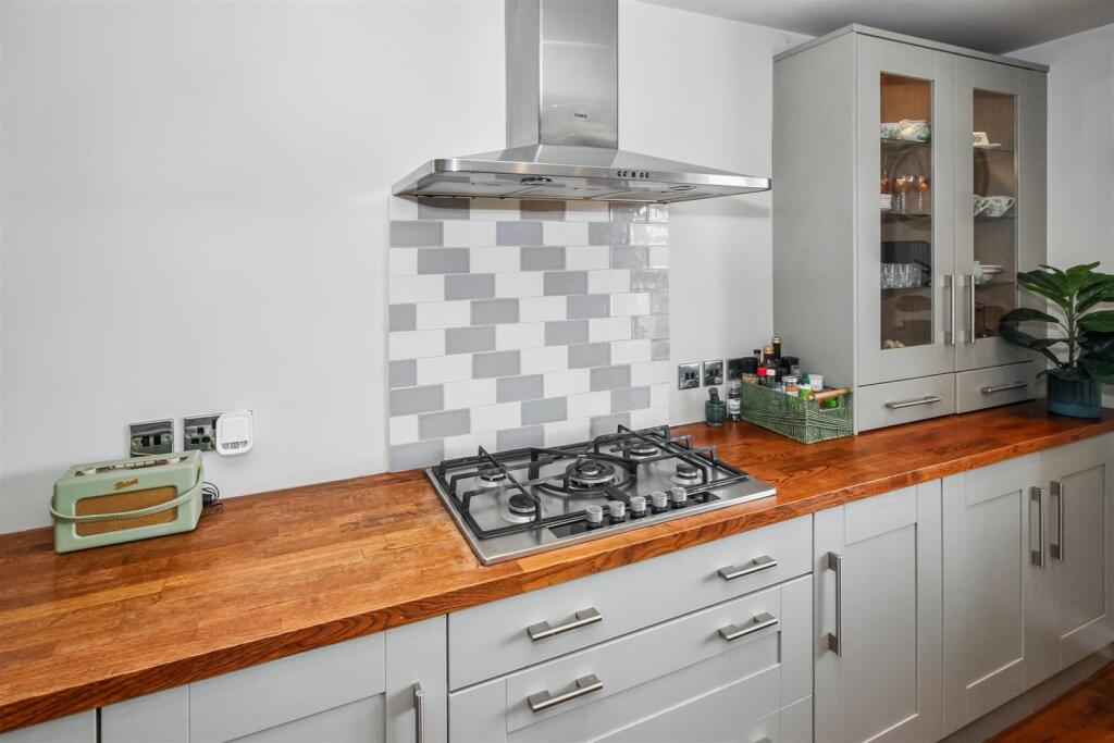 dining kitchen (3).jpeg