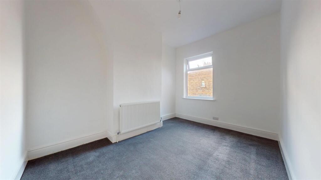 Cambridge Road Bedroom