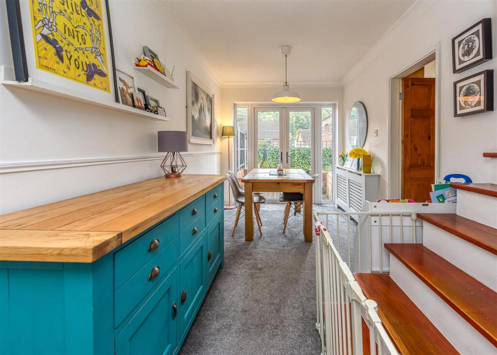 12 Strathmore Crescent-Dining Room (2).jpg